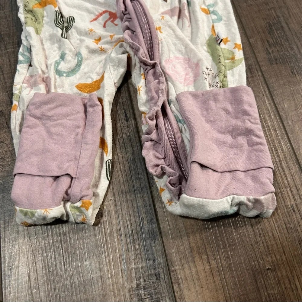Emerson And Friends Bamboo Zippy Sleeper Ruffle Cowgirl 12-18‎ Months WELL LOVED